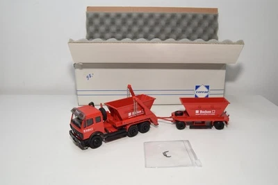 B71 1:50 CONRAD 30108 MERCEDES-BENZ TRUCK WITH TRAILER CONTAINER BOOK NMIB - Immagine 1 di 4