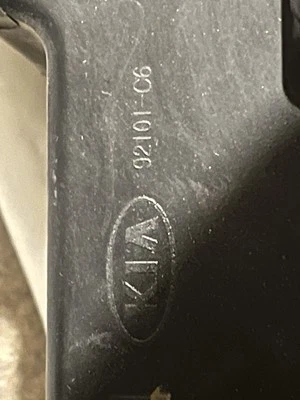 2017 Kia Sorrento LH AND RH (pair) OEM assist headlights. Used Great Condition. - Image 1 of 4