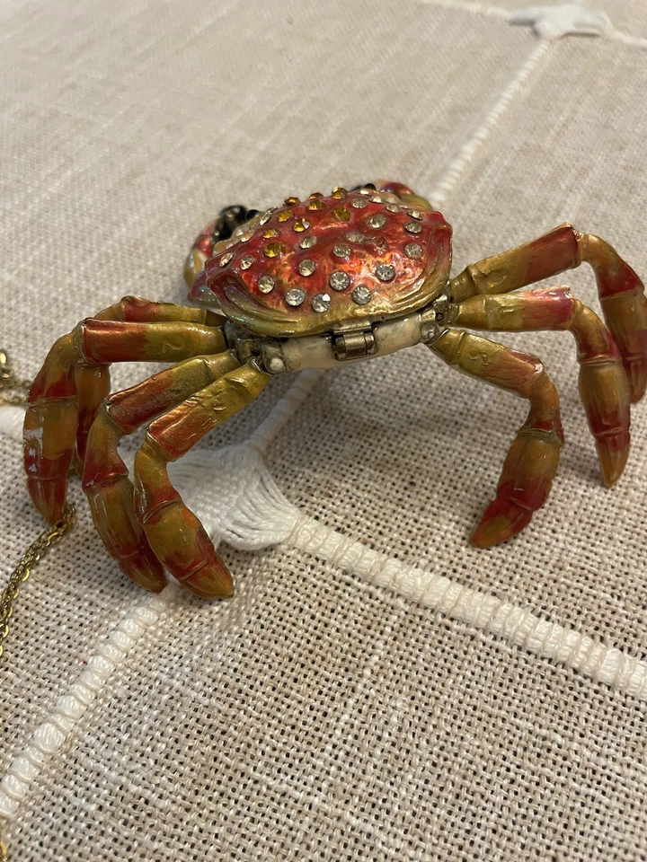 Caja de baratija móvil de cangrejo con joyas Jere de lujo con collar colgante a juego Foto 1 de 3