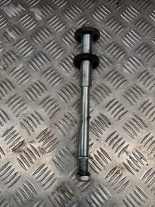ROYAL ENFIELD HNTR 350 HUNTER 2024 SWINGARM AXLE WITH ADJUSTERS BOLT SPACERS NUT - Picture 1 of 3
