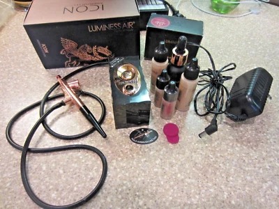 Luminess Airbrush Icon 专业化妆系统套装 带化妆充电器 工作 — 第 1/4 张图片