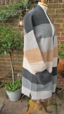 FARHI 100% lana cárdigan chaqueta larga L color ancho bloque a rayas gris arena nueva con etiquetas Foto 1 de 4
