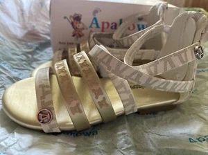Apakowa sandal for girls, size 7 - Picture 1 of 10