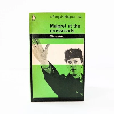 MAIGRET AT THE CROSSROADS by Georges Simenon (1963 Penguin, C2028) Vintage PB VG Foto 1 de 4