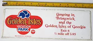 Vintage GOLDEN ISLES VACATION PARK BRUNSWICK GEORGIA Bumper Sticker NOS Camping - Foto 1 di 3
