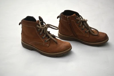 Bota Clarks para niños con cordones cremallera - Comet Rock EE. UU. 11,5 Foto 1 de 4