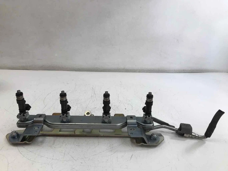 Fuel Injection Rail W Fuel Injectors OE 166003rc0a Fits NISSAN SENTRA 2013-2019 - Image 1 of 4