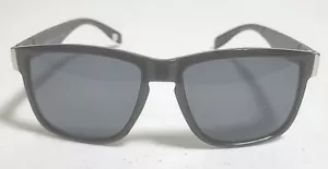 Occhiali da sole Quiksilver UV 400 unisex (nero) nuovi con scatola - Foto 1 di 7