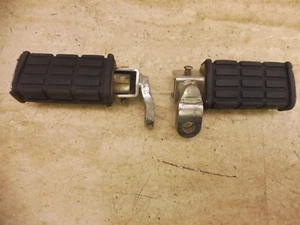 1985 Yamaha Virago XV700 Y273* Rear Passenger Foot Pegs - Picture 1 of 9