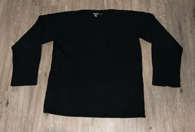 DKNY 100% Lambswool Black Pullover Sweater Medium Raw Hem - Image 1 of 4