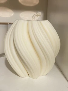Abstract Wavy Stripe Pillar Moulded Candle - Picture 1 of 1