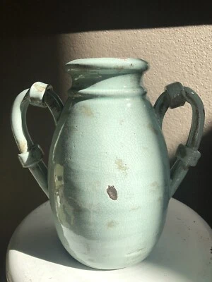 Jarrón rústico de doble mango de gres craquelado esmaltado espuma de mar verde como nuevo Foto 1 de 4