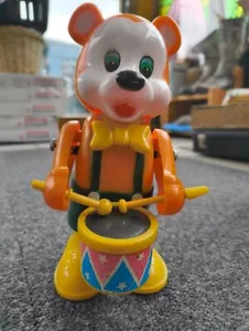 Vintage 1980 Barry The Bear Drummer Wind Up Drumming Toy HUNGHING - Picture 1 of 8