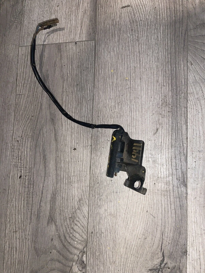 86 Kawasaki 454 LTD EN450 EN 450 Clutch Perch - Image 1 of 1