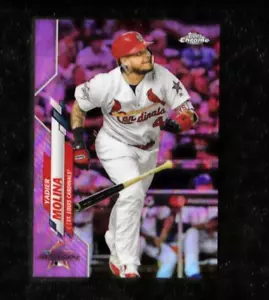 YADIER MOLINA 2020 Aggiornamento Topps RIFRATTORE ROSA CROMATO #U-83 Cardinals NUOVO DI ZECCA - Foto 1 di 2
