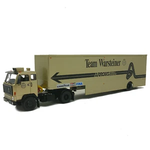 Camión Volvo F89 - Transporte Fórmula 1" Team Warsteiner Arrows" - IXO Modelo - Imagen 1 de 12