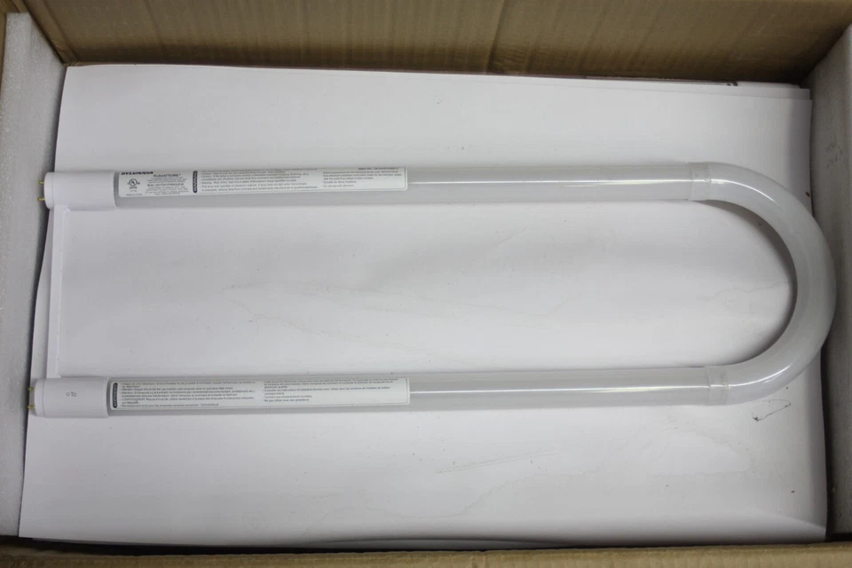 Lote de 4 LED SYLVANIA 75526 LED15T8/L48/FP/841/SUB LED T8 TUBO 15W 120-277VNIB Foto 1 de 4