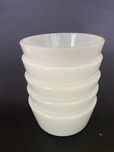 Anchor Hocking Fire King 6 oz #434 Milk Glass Custard Cups Ramekins Set of 5 EUC - Bild 1 von 4
