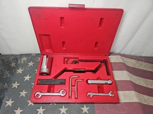 Snap-on M3567K 8.2 Detroit Tune Up Kit 8.2L - Picture 1 of 17