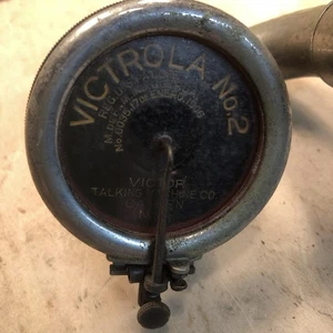 Vintage VV- XIV #124333E Victor Machine PHONOGRAPH Part Reproducer & Tone Arm - Picture 1 of 8