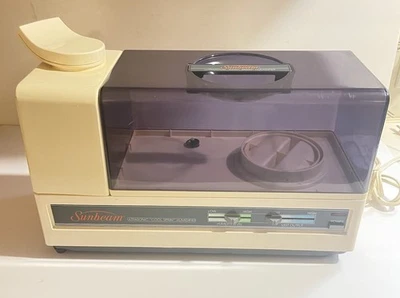 Vintage Sunbeam Ultrasonic Cool Mist Humidifier Model 670 Made in Korea Tested - Image 1 of 4