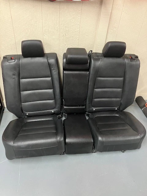 2014 Mazda CX5 GT Rear Leather seat. Black leather with red stitching. - Image 1 of 4