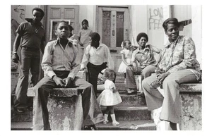 Postal Chris Steele-Perkins, Foto "Carnaval de Notting Hill, Londres Reino Unido" 1973 como nuevo - Imagen 1 de 1