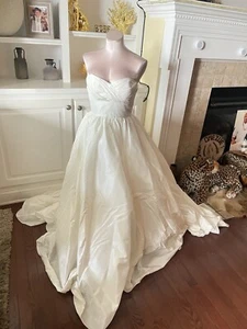 Wtoo Bridal Dress  - Picture 1 of 4