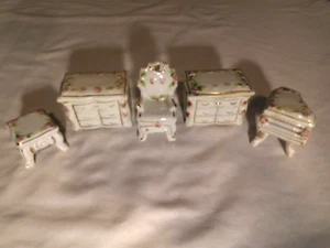 5 Vintage marked Occupied Japan 2 Dressers,Piano,Chair,Table Porcelain Doll Set! - Picture 1 of 7