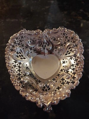 ANTIQUE STERLING SILVERSMITH  GORHAM Heart Shaped, Trinket, Footed Dish #4302 - Image 1 of 4