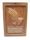 Vintage Wall Plaque Family that Prays Together Stays Together Multi Products