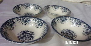 (4) Claytan Tableware BLUE/WHITE FLORAL 6" Dessert Bowls MADE IN MALAYSIA - Picture 1 of 4