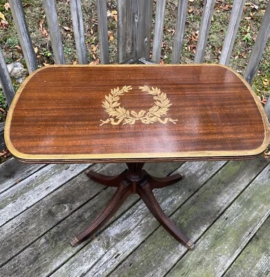 Corona de Navidad de café con extremo lateral de mesa de colección madera de caoba pintada en oro ¡RARA! Foto 1 de 4