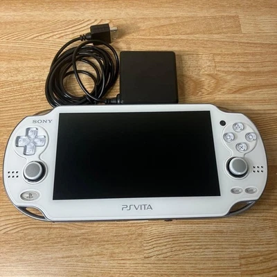 Sony PlayStation PS Vita  PCH-1000 Crystal White Excellent - image 1 of 4