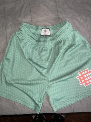 Pantalones cortos deportivos de baloncesto Eric Emanuel para hombre verde/naranja talla S Foto 1 de 4