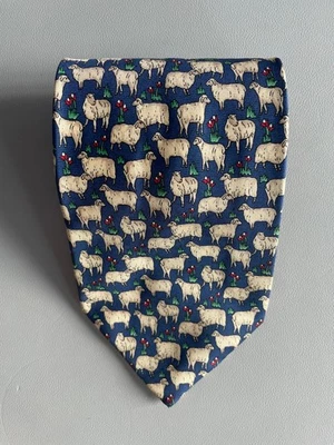 Corbata de seda I Santi azul marino y crema con estampado de ovejas, usada Foto 1 de 4
