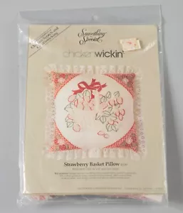 Kit cuscini cesto fragole Something Special Chickenwickin 10100 14" x 14" - Foto 1 di 2