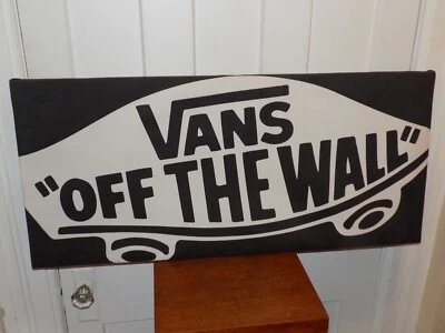 Expositor de tienda vintage de tela sobre marco para furgonetas Foto 1 de 4