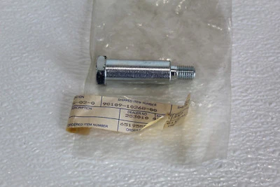 原始设备制造商雅马哈原始设备制造商螺栓 1975 - 1983 XS650 1974 TX650 90109-10268-00 — 第 1/3 张图片