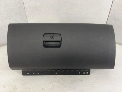 2011 CHEVROLET SILVERADO 1500 Glove Box - Image 1 of 4