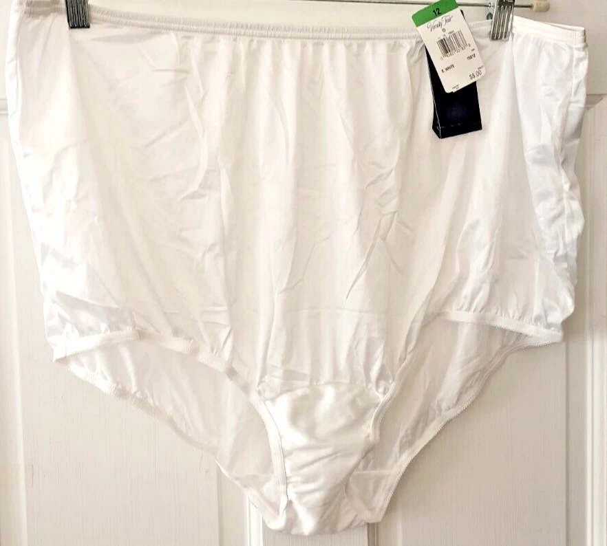 Vanity Fair 15712 Perfectly Yours RAVISSANT Tailored Brief Panties 12 Star White