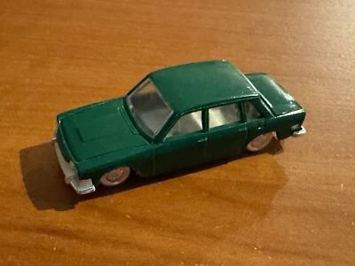 Años 70 1/76 (Escala OO) TRIANG MINIX Triumph 2000, Verde, Hecho en Inglaterra Foto 1 de 3