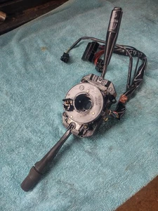 1989 SUBARU 4WD 4 DR WAGON STEERING WHEEL COLLAR WIPER HEADLIGHT SWITCH ASSEMBLY - Bild 1 von 8