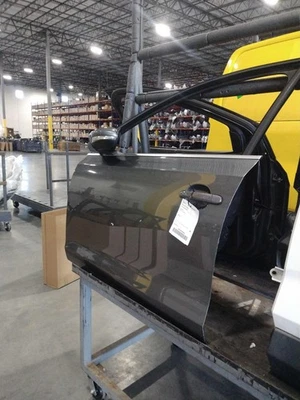 Conjunto de puerta delantera izquierda usado se adapta a: Volkswagen Jetta gli Sdn 2016 eléctrico Foto 1 de 4