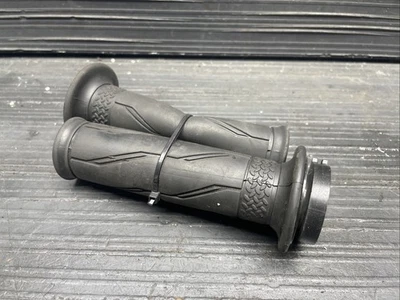 2007 Yamaha YZF R1, Throttle tube bar grips OEM #1027254 - Image 1 of 4