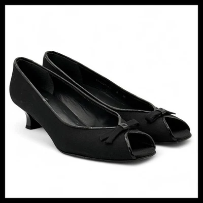 Stuart Weitzman Peep Toe Kitten Heel Vintage Pump Bow Black Fabric Patent 6 N - Image 1 of 4