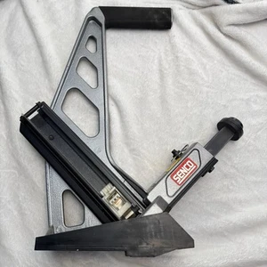 Senco SHF15 hardwood floor nailer - Bild 1 von 9