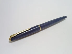 VINTAGE BLUE PARKER 45 DELUXE GT CARTRIDGE FOUNTAIN PEN/14K GOLD MEDIUM NIB - Picture 1 of 6