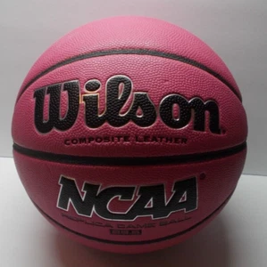 Wilson Cuero Compuesto NCAA Réplica Game Ball 28.5 Rosa - Imagen 1 de 7