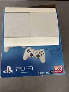 Playstation 3 weiß 500 GB 2 Controller mit vielen Spielen und Extras - Bild 1 von 6